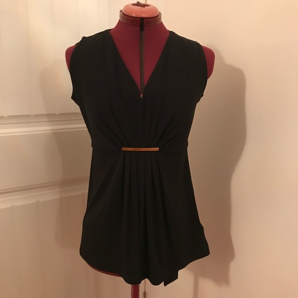 Beautiful MK top - Picture 2 of 4